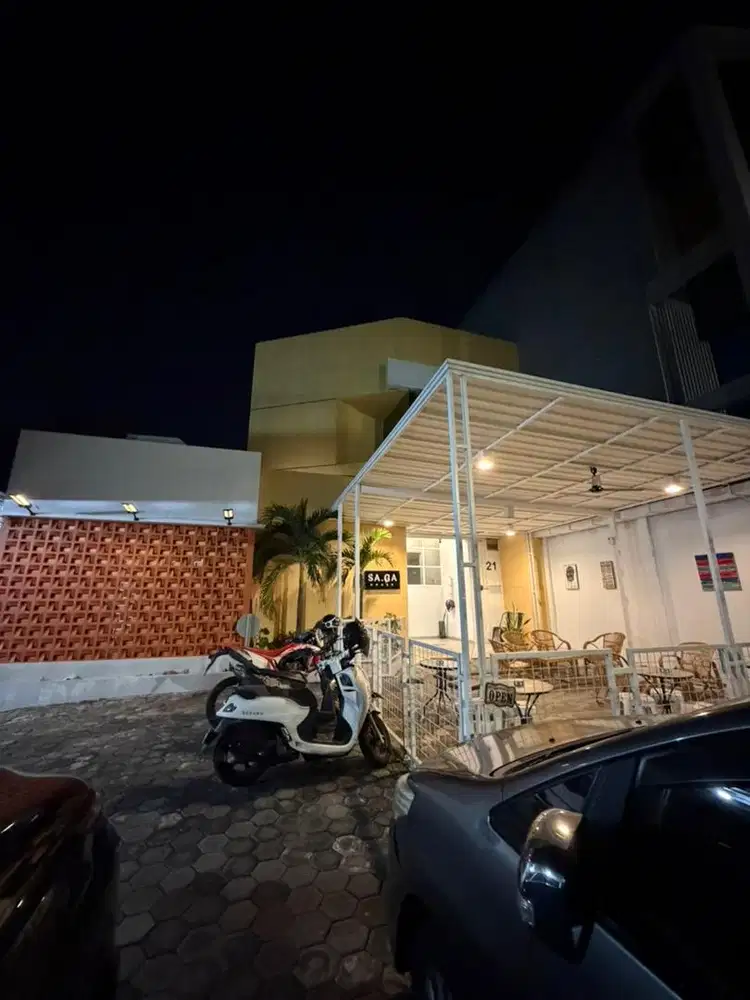 Disewakan bangunan cafe tengah kota 2 lantai