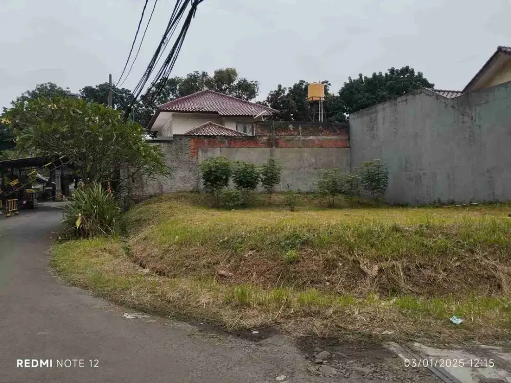 Kavling Hoek Luas Harga Murah di Griya Loka BSD
