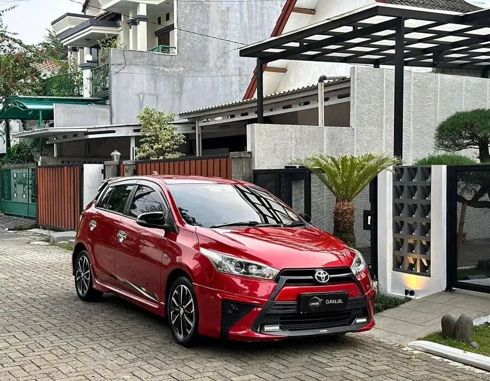 Toyota Yaris 2017 S TRD Dual vvti AT Matic Istimewa siap pakai