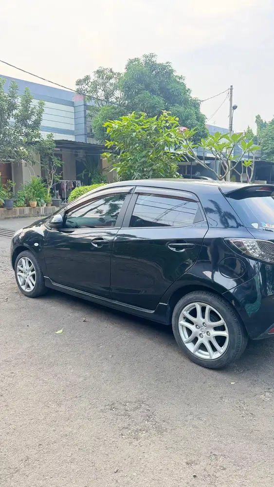 Mazda 2 2012 Bensin