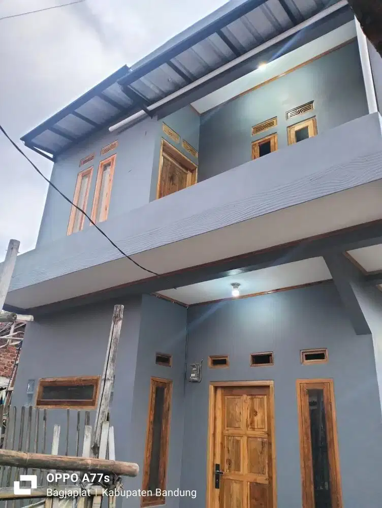 DISEWAKAN RUMAH PERTAHUN