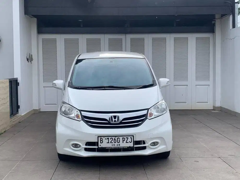 HONDA FREED E PSD MATIC 2013