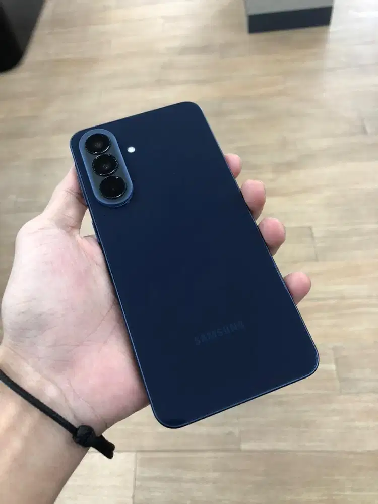 Samsung A57 Garansi Resmi SEIN