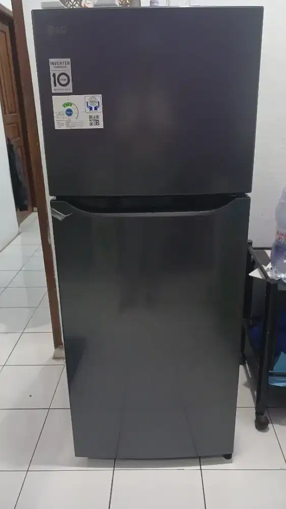 Kulkas LG tipe 2 pintu smart inverter