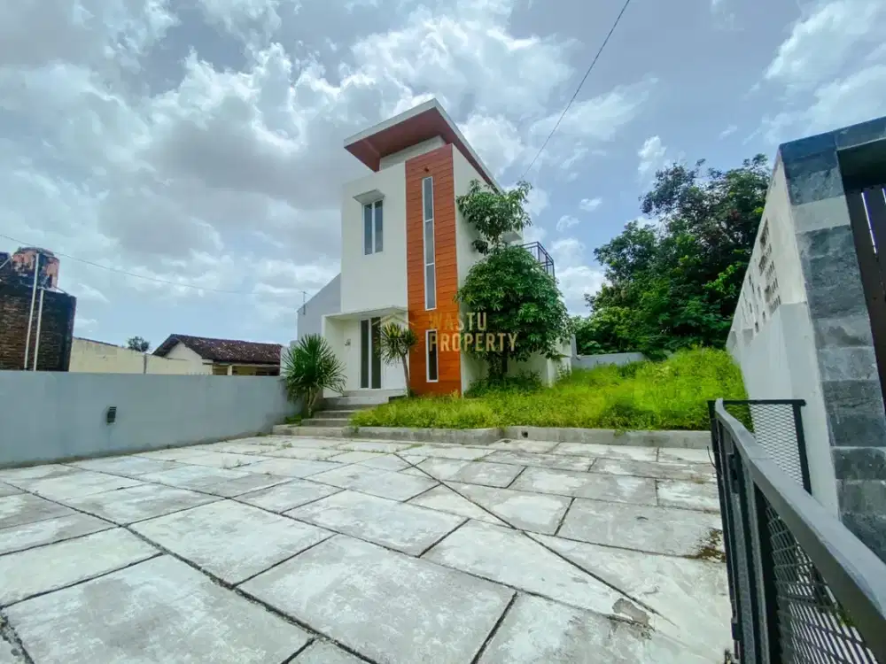 Rumah Minimalis 2 Lantai Tanah Luas di Maguwoharjo Sleman