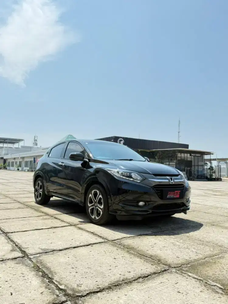 KM 60rb. Hrv Prestige 2016 HRV HR-V Hr-v