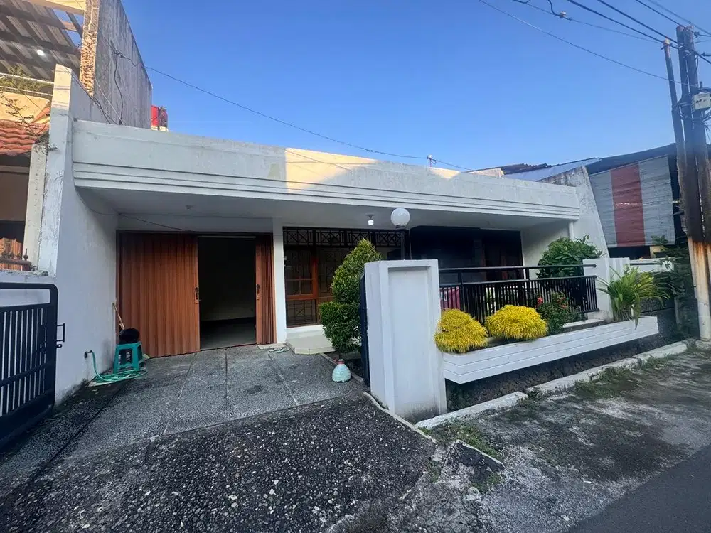 RUMAH  SEROJA DEKAT SIMPANGLIMA PUSAT KOTA SEMARANG