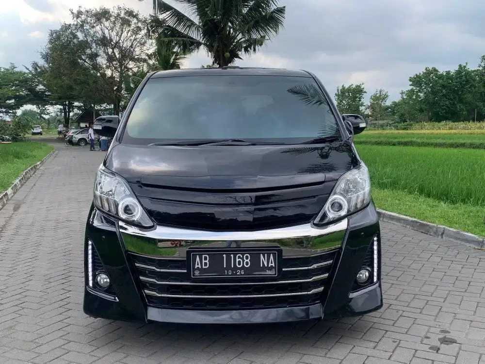 TOYOTA ALPHARD GS SPECIAL EDITION MATIC 2013