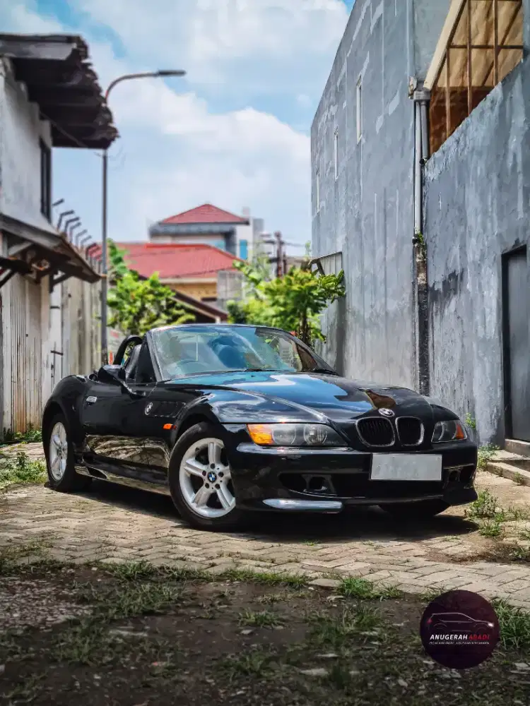 BMW Z3 roaster cabrio 2001 at RARE ITEM full original total