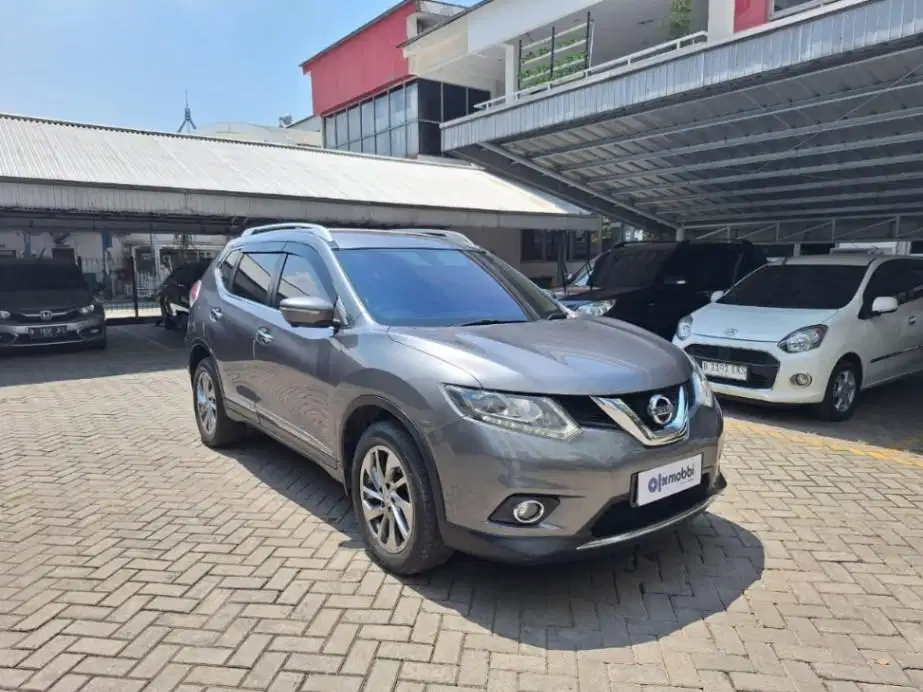 DP MURAH Nissan X-Trail 2.5 Bensin-AT 2015  CBFSB