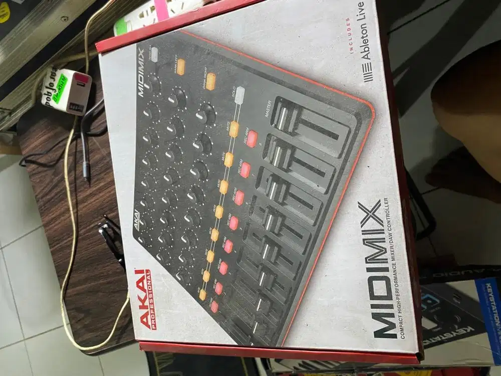 Akai midi mix daw controller