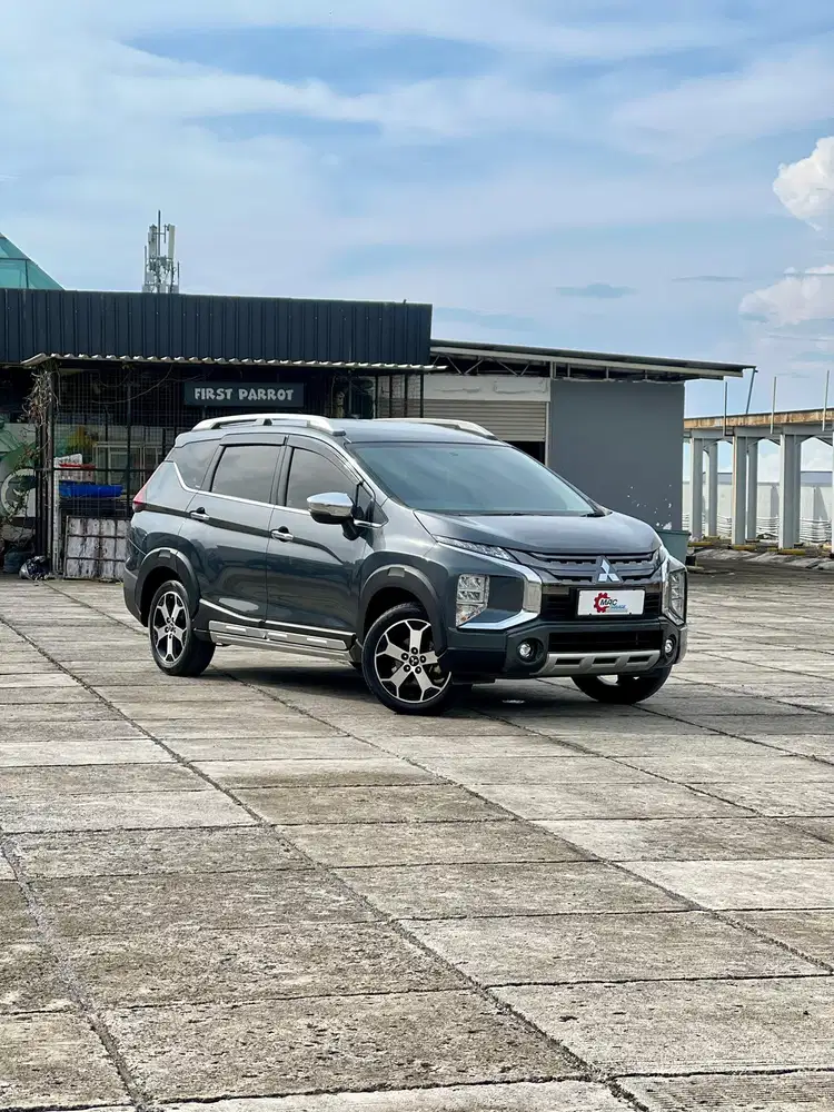 Mitsubishi Xpander Cross 2021 LOW KM