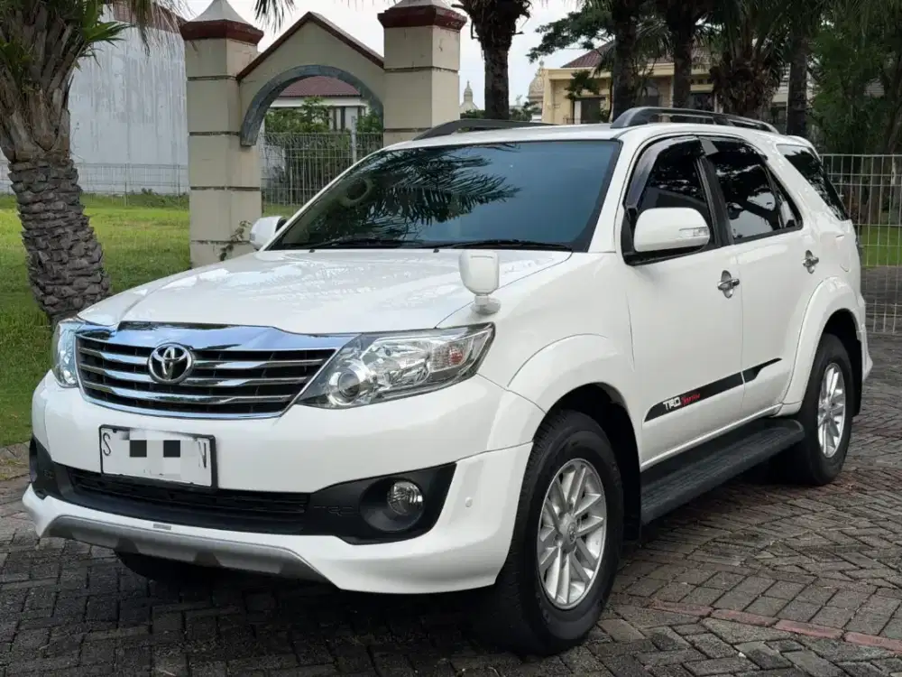Toyota Fortuner G TRD Bensin 2012 Matic Putih Tanpa PR