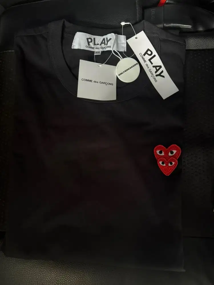 Baju Branded Kaos merk CDG (Comme Des Garcons)