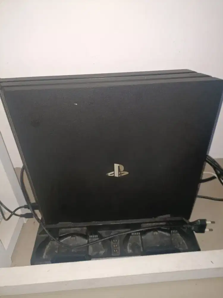 Playstation 4 Pro 1tb