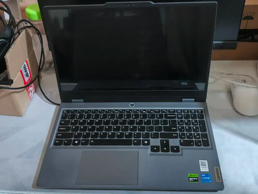 Laptop Lenovo LOQ 15IAX9 RTX 3050 6GB