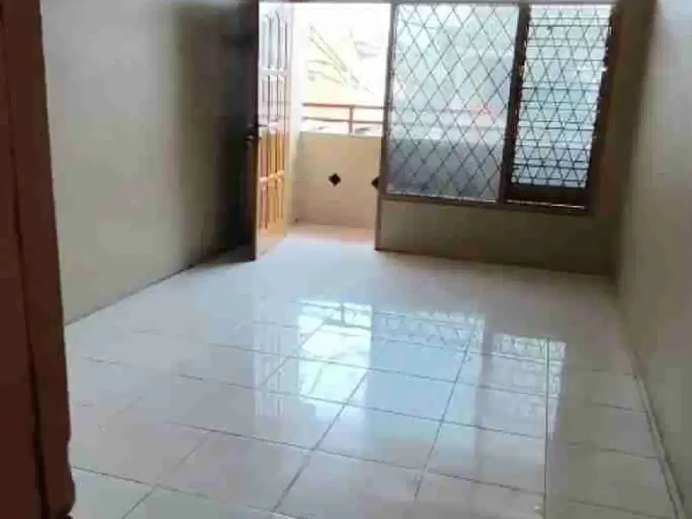 Disewakan Murah Rumah 2 Lantai  Luas 90 M2 di
PORIS INDAH Tangerang