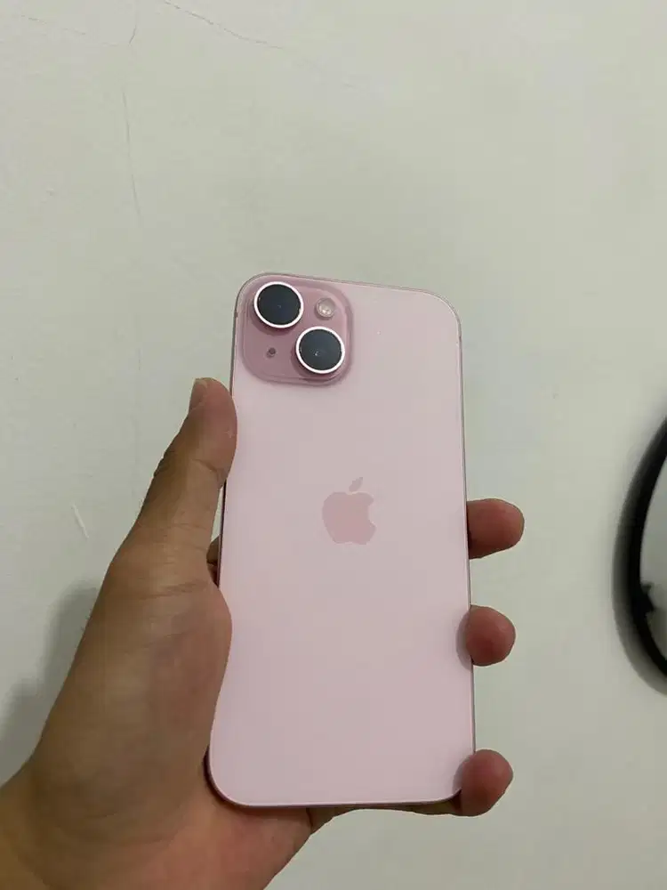 iPhone 15 128Gb iBox