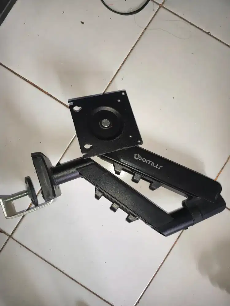 bracket monitor oxymus