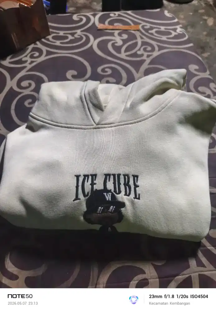 HOODIE H&M ICE CUBE SIZE L CREAM