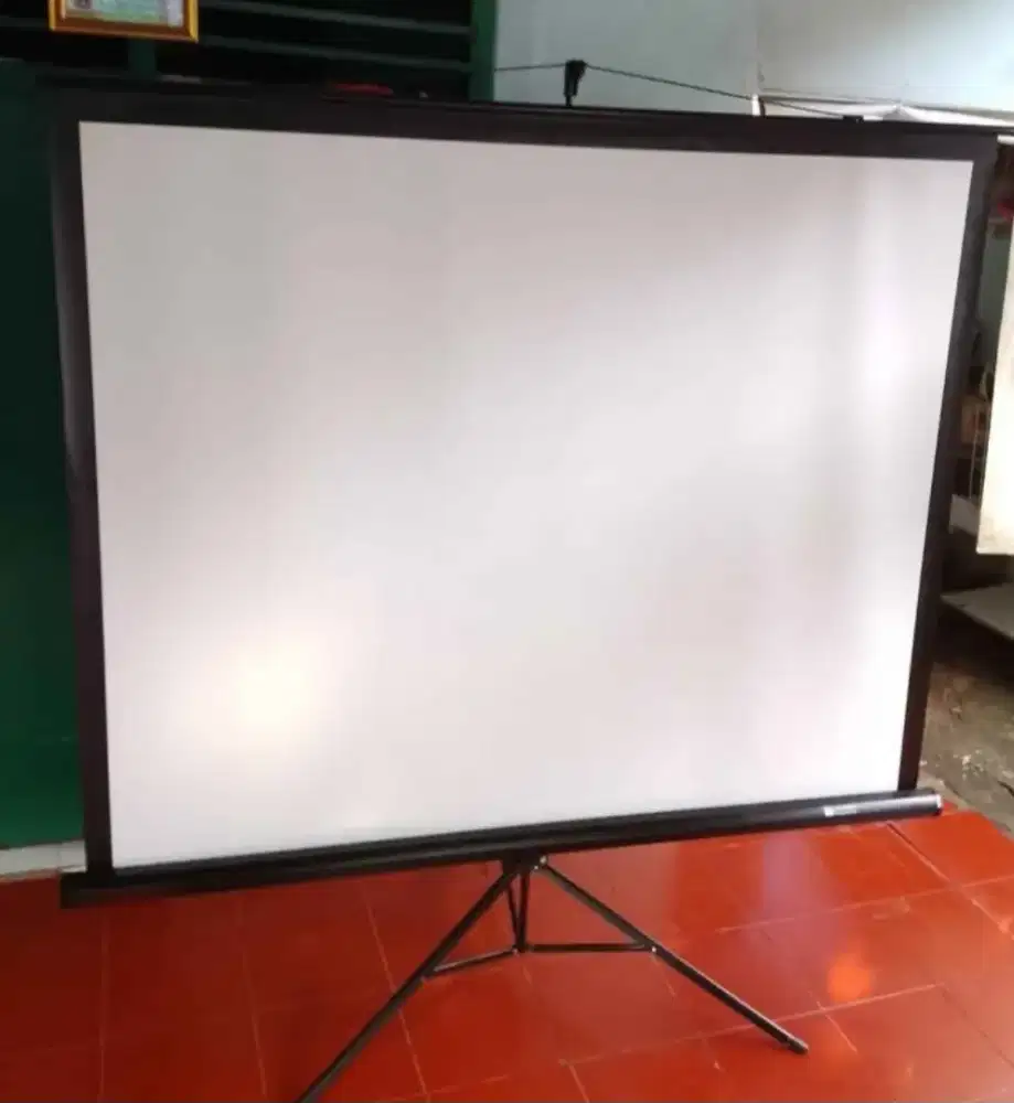 Jual layar proyektor uk180 ×180 masih mulus