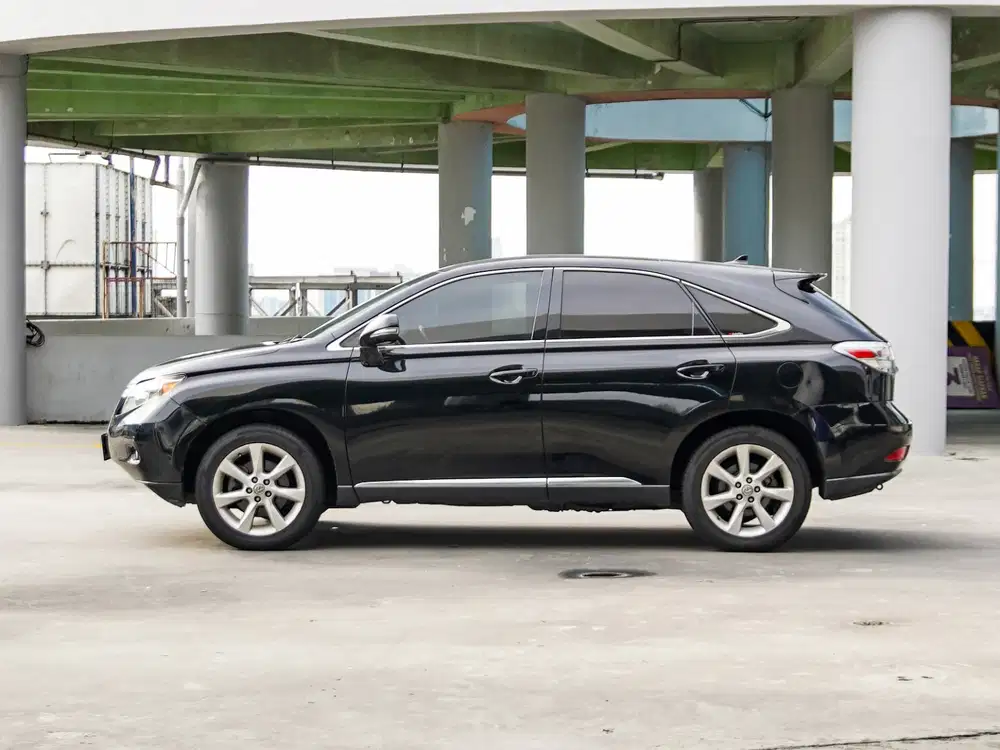 Lexus RX 270 2011 Bensin