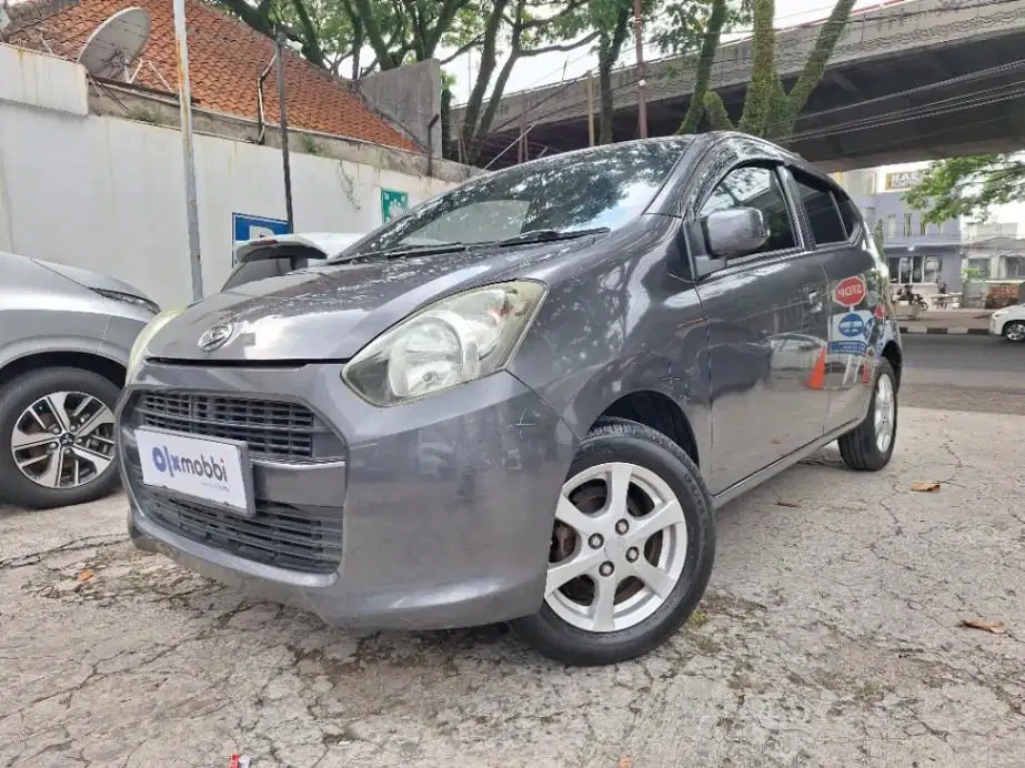 LOW DP Daihatsu Ayla 1.0 M Bensin-MT 2019 FFG