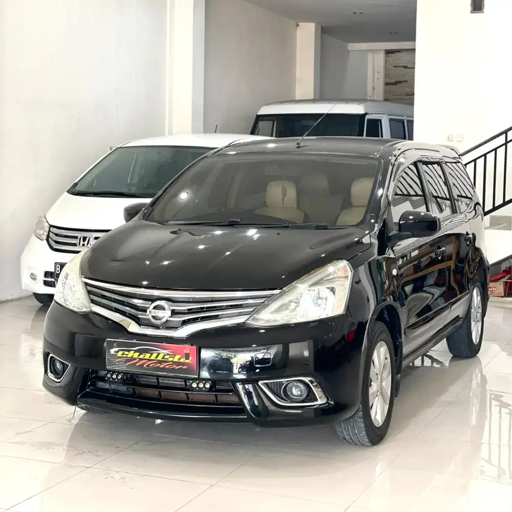 NISSAN GRAND LIVINA XV AUTOMATIC TAHUN 2013