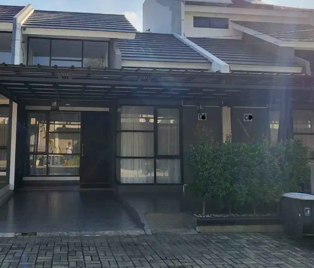 Di jual cepat rumah residence