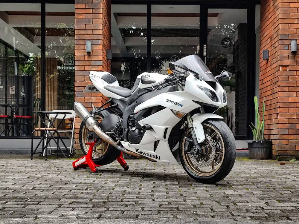 Kawasaki ZX6R 2011 Putih Langka FP Istimewa TT FULL MODIF ZX6 ZX
