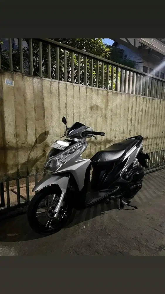 Honda Vario KZR 2014 iss