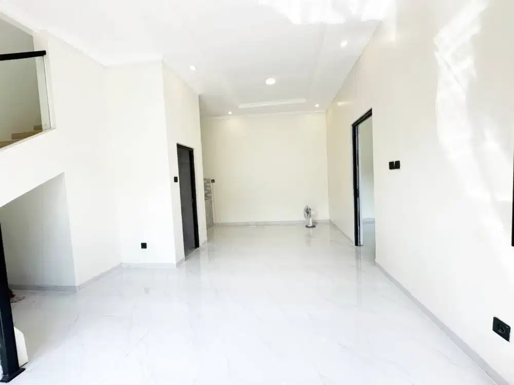 Rumah Bambu Apus Perbatasn Ciputat Dekat Bintaro di Tangsel Kota Tangerang Selatan