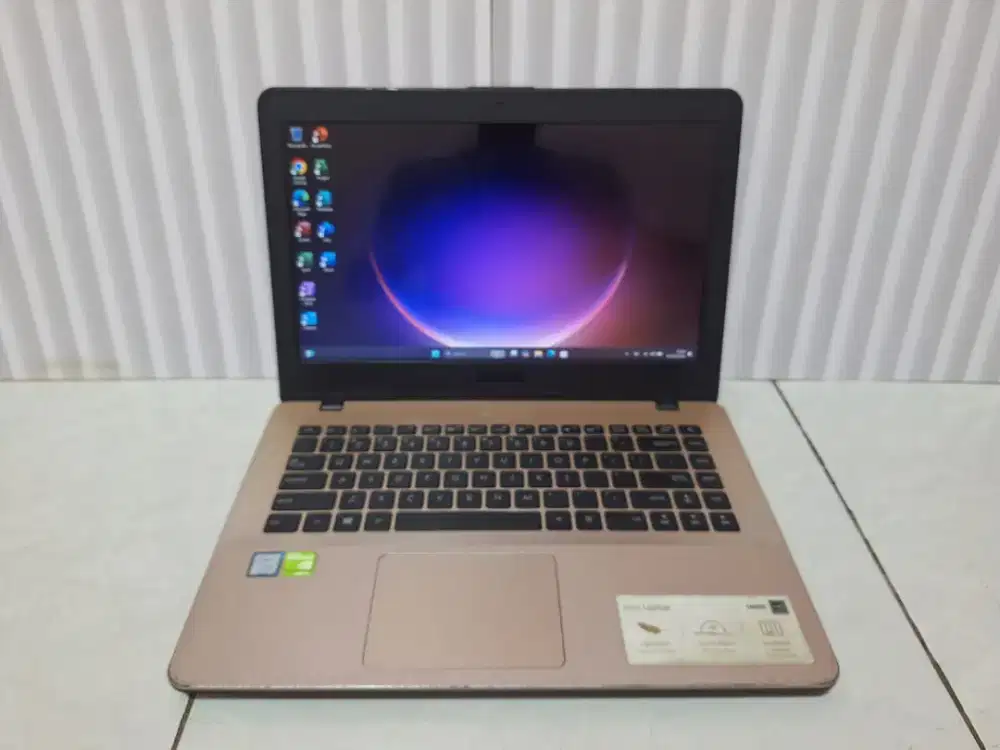 Asus vivobook a442ur