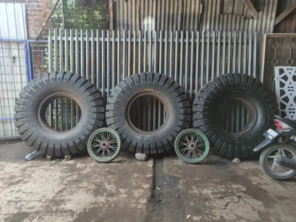 Ban bekas loader/grader Michelin 14.00R24