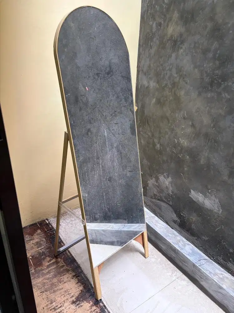 Kaca (Standing Mirror Full Body)
