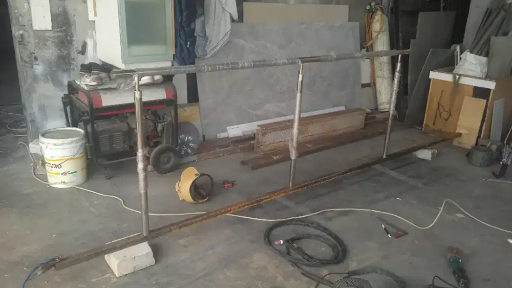 Jasa bengkel las