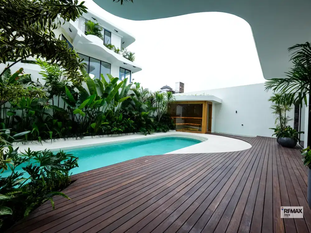 Luxury Villa In A Strategic Location For Rent In Dewi Sri, Kuta Area