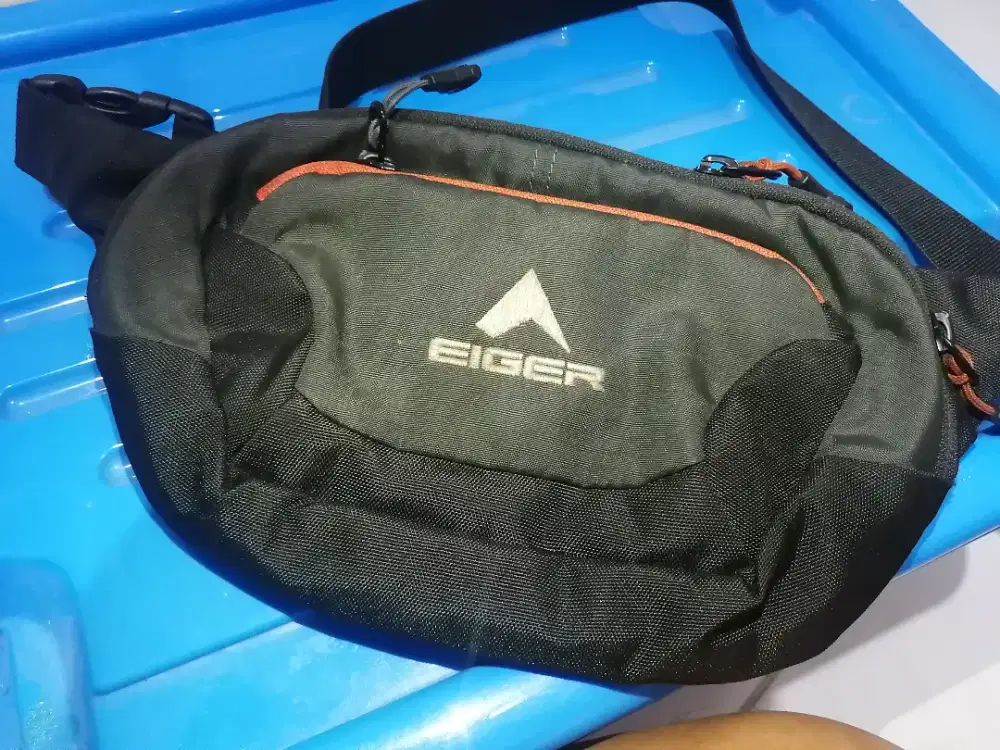 Jual tas selempang pinggang eiger