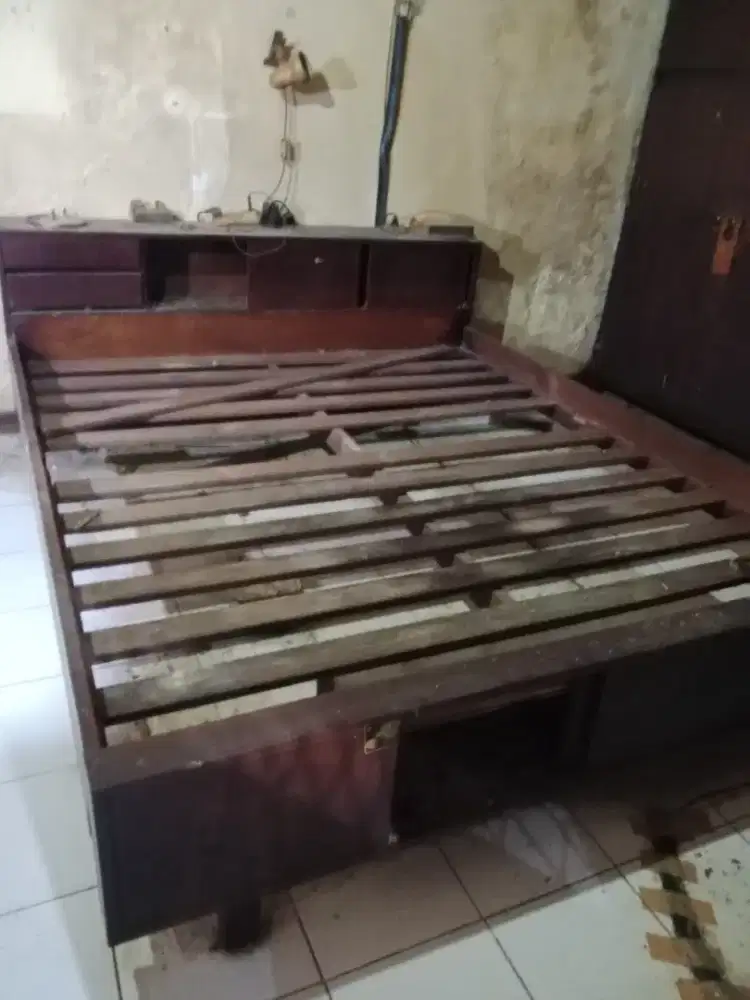 Jual Tempat Tidur Jati 180x200
