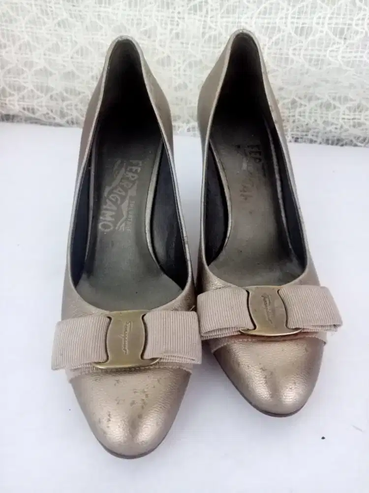 Salvatore Ferragamo size 36