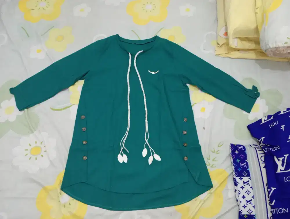 PRELOVED BAJU TUNIK WANITA