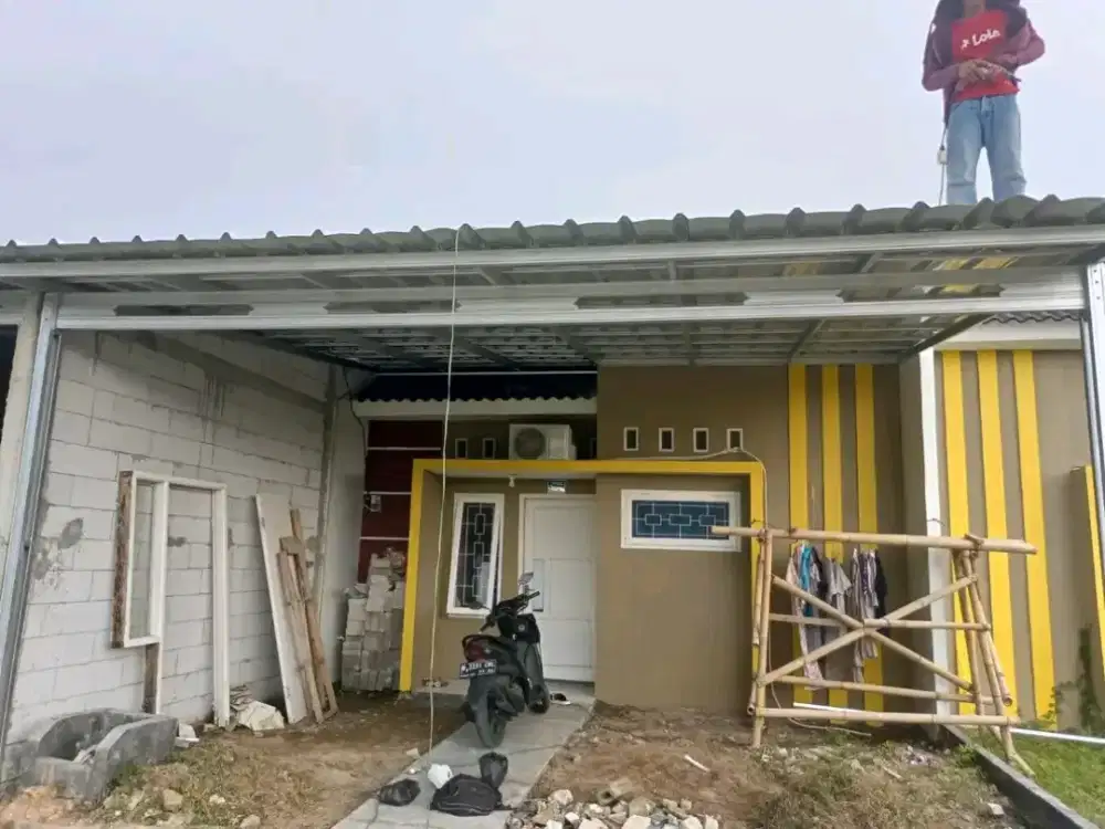 Kanopi baja ringan