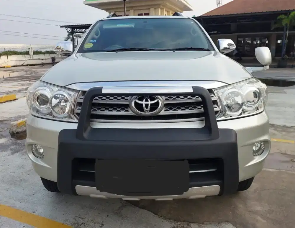 Toyota FORTUNER G lux 2.7 AT 2010 Bensin Simpanan
