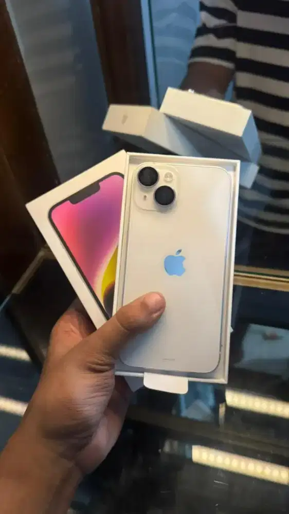 iphone 14 128gb ibox garansi on april 2027