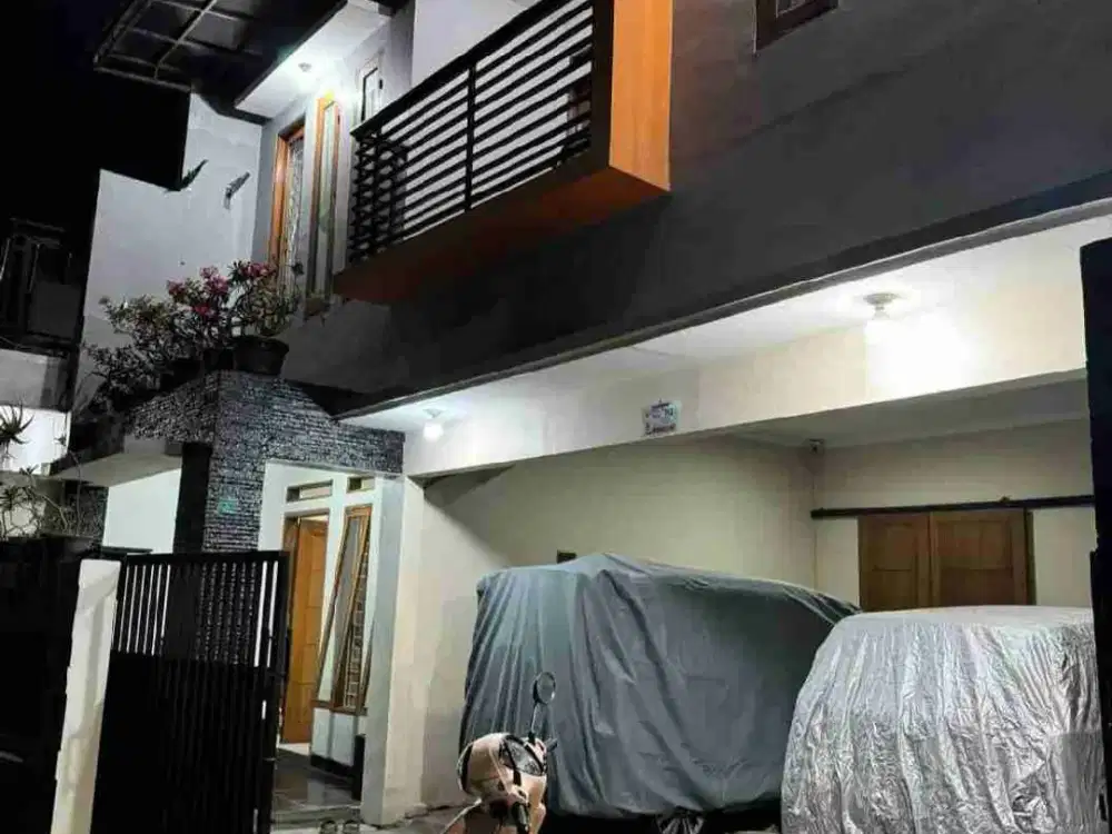 DIJUAL CEPAT RUMAH MEWAH 2 LANTAI DI CIPEDAK JAGAKARSA JAKSEL