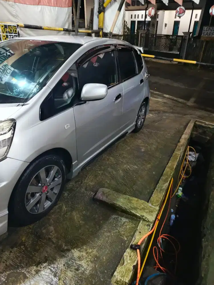 Honda jazz GE 8 TIPE S MANUAL