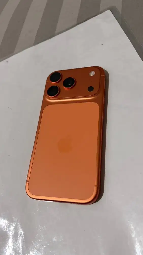 iphone 17 pro. Resmi indo. 256 100% mulus