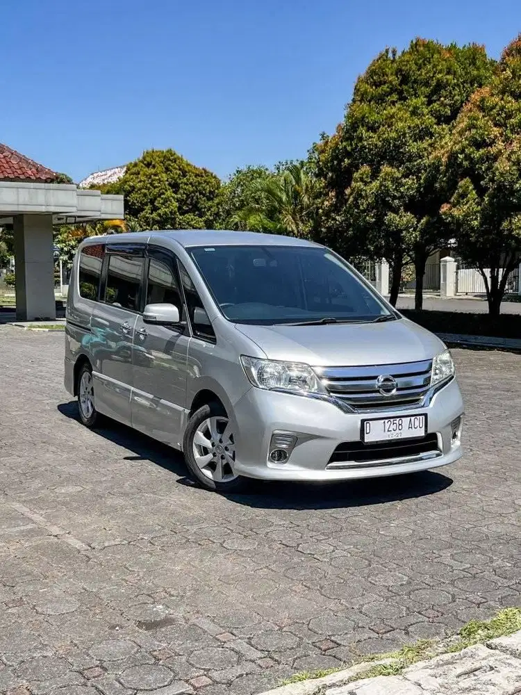Nissan serena Hws 2014 Dp 19 jt