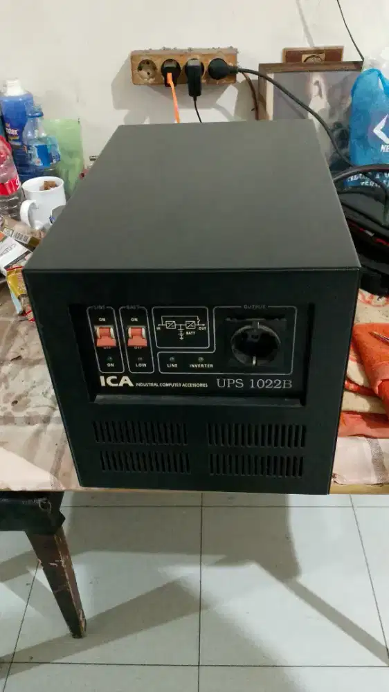 UPS ICA PN-1022B 2000VA/1000W