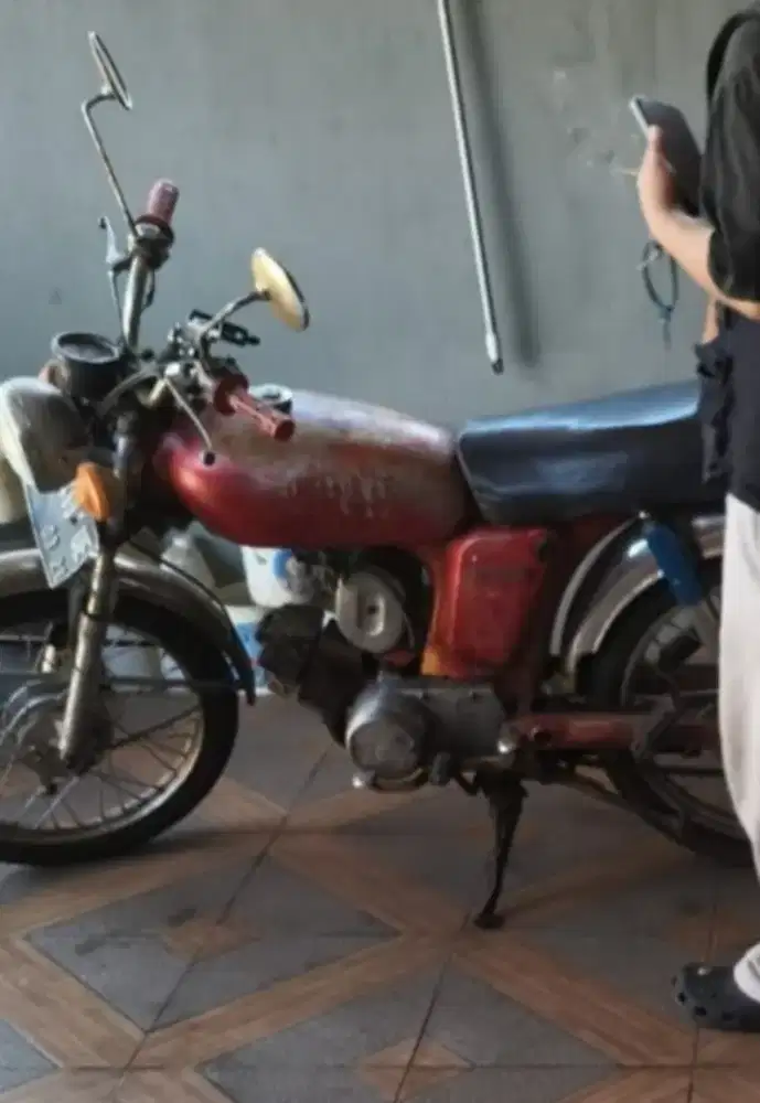 Yamaha L2Super Merah